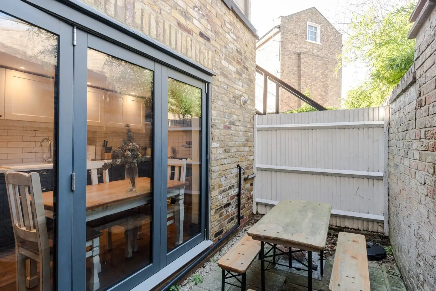 De Beauvoir Garden Apartment, photo 9