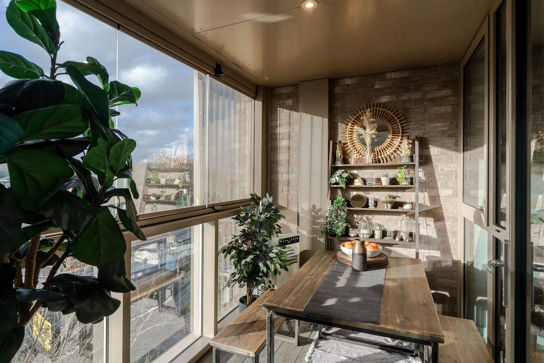 Hackney Wick Top Floor Apartment, photo 13