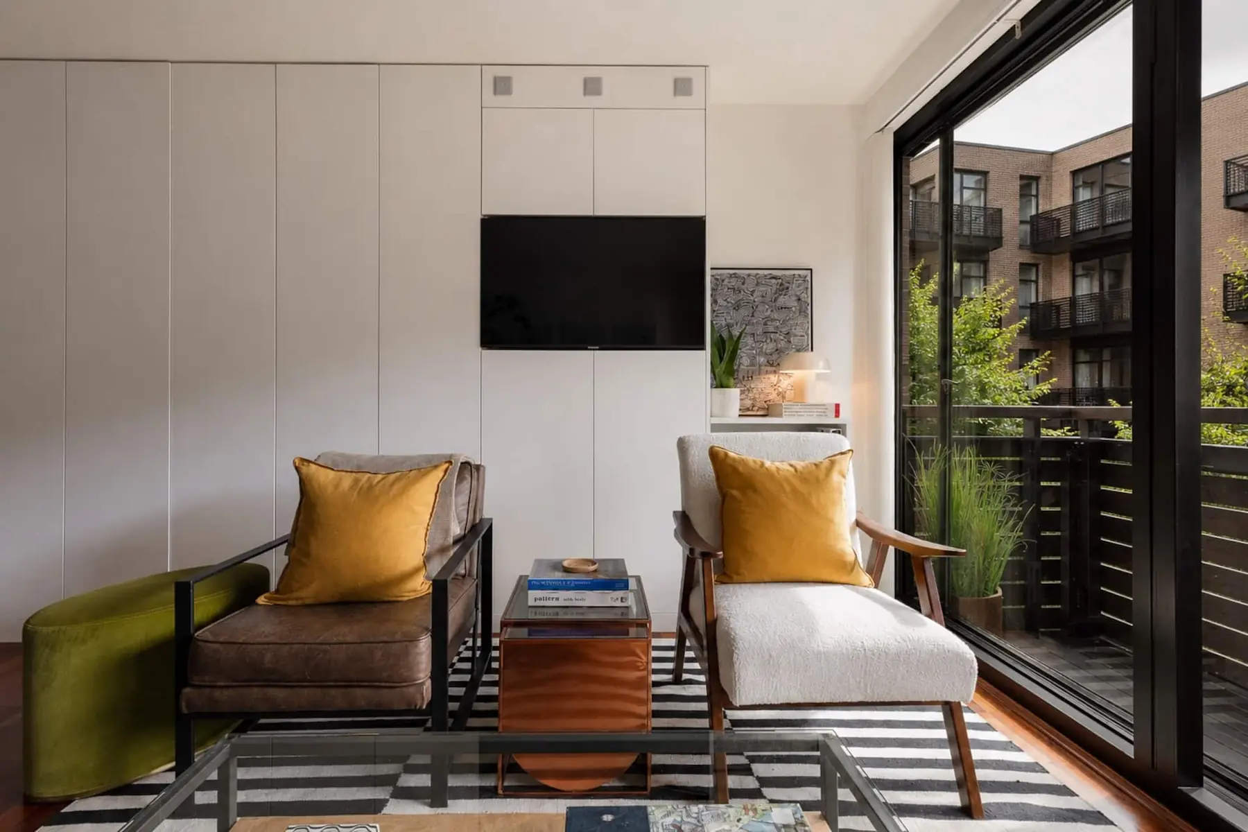 Hoxton Balcony Apartment, photo 6