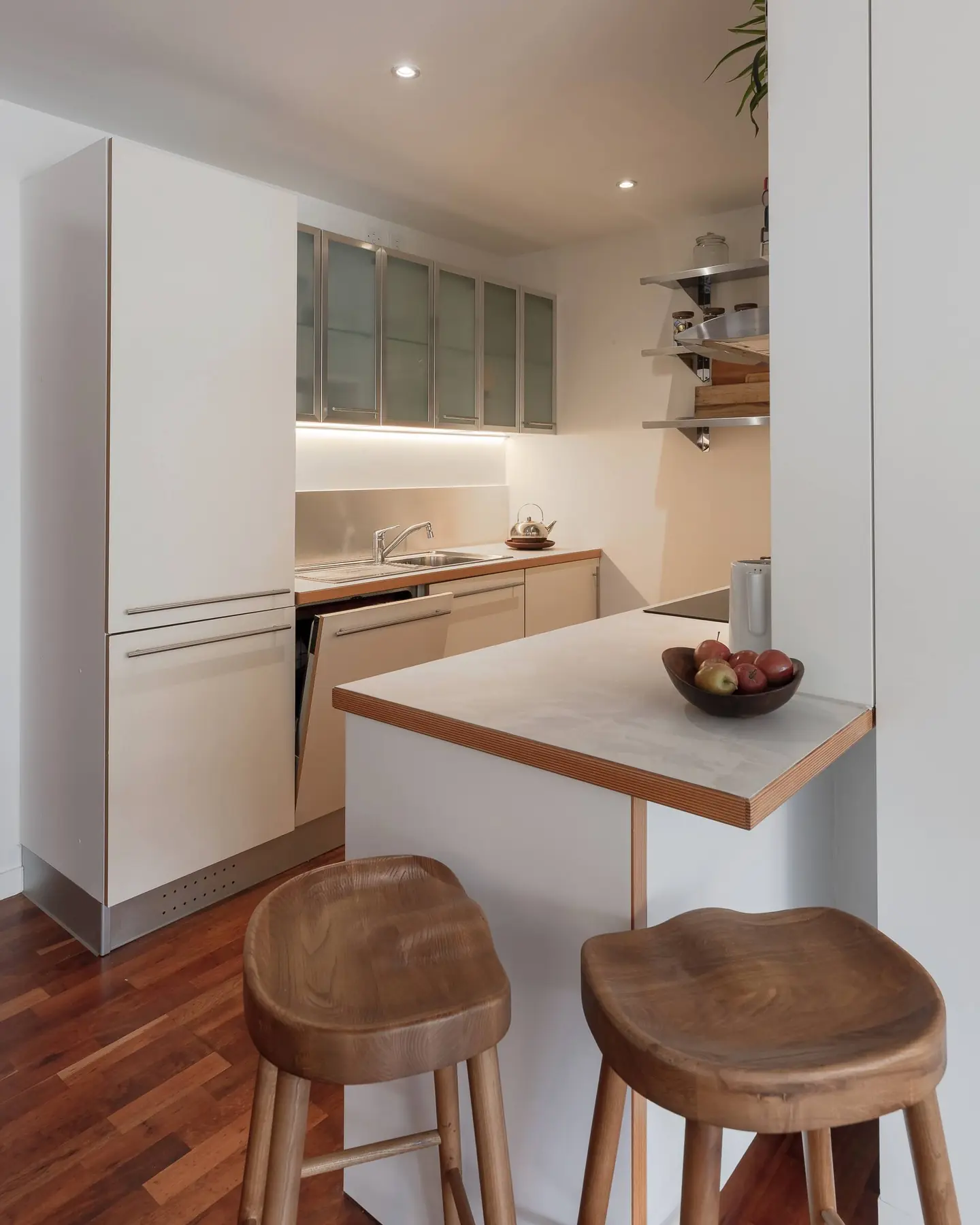 Hoxton Balcony Apartment, photo 11