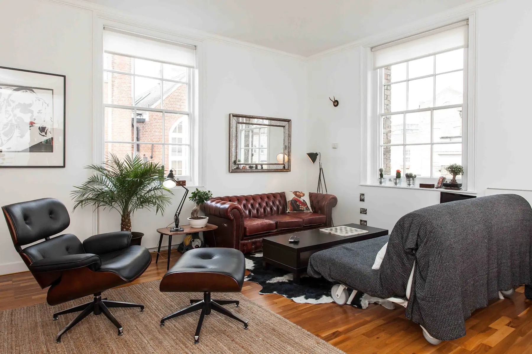 Hoxton Mid Century Apartment, photo 1