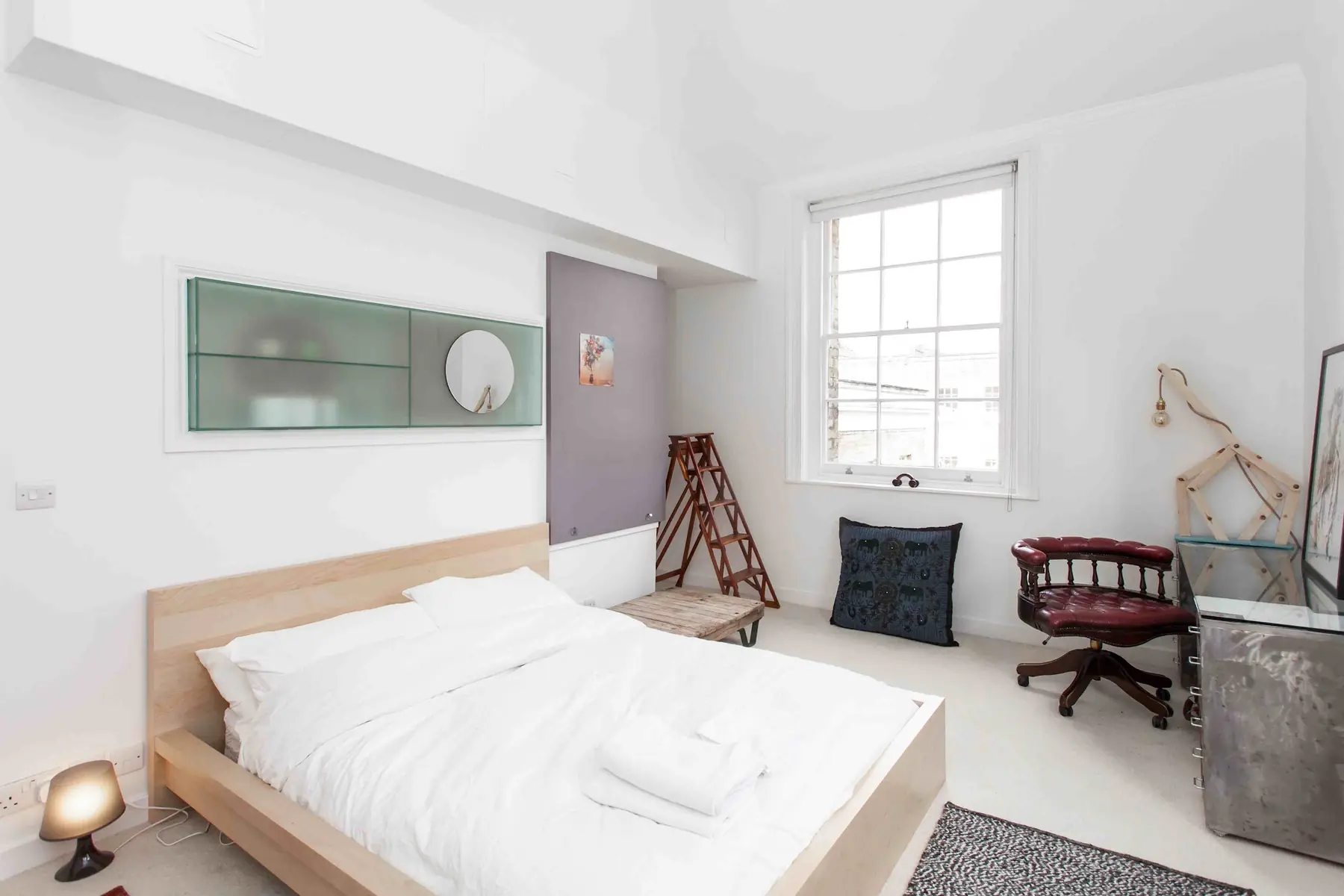 Hoxton Mid Century Apartment, photo 9