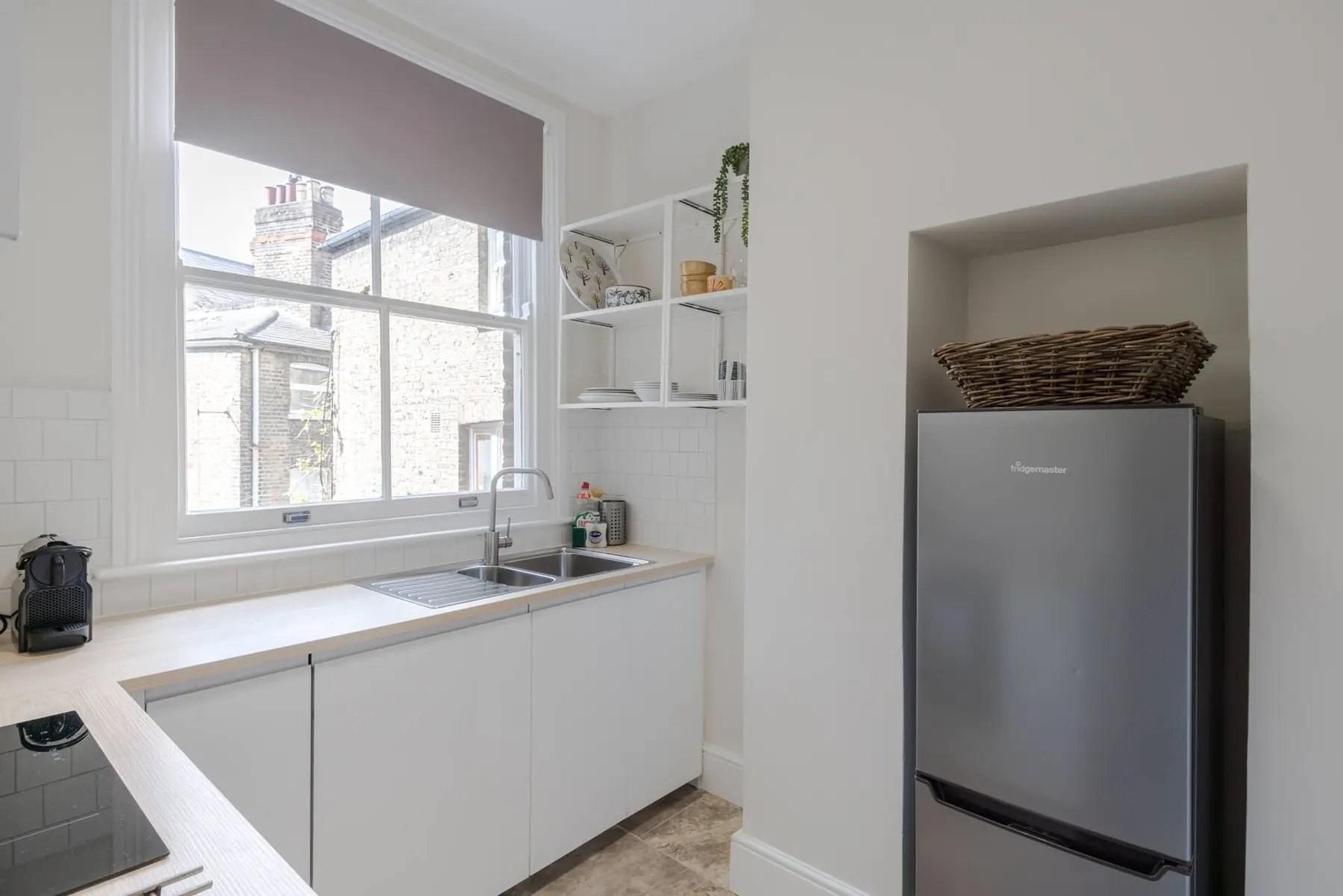 The Oval Abode, photo 12